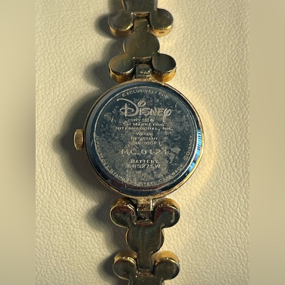 Vintage Disney watch ♥️🖤 - Picture 4 of 5